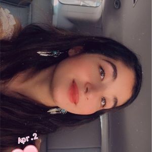 Meet your Posher, Amal